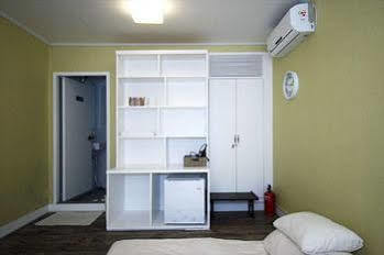 Crib 49 - Foreigner Only Guest house Seoul