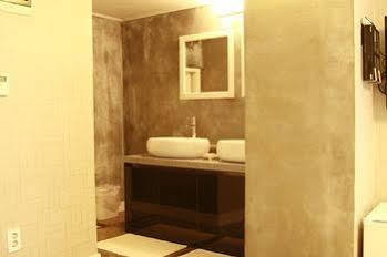 Guest house Crib 49 - Foreigner Only